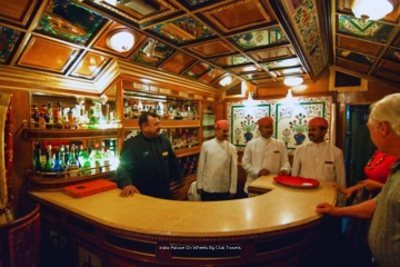 Bar - palace on wheels